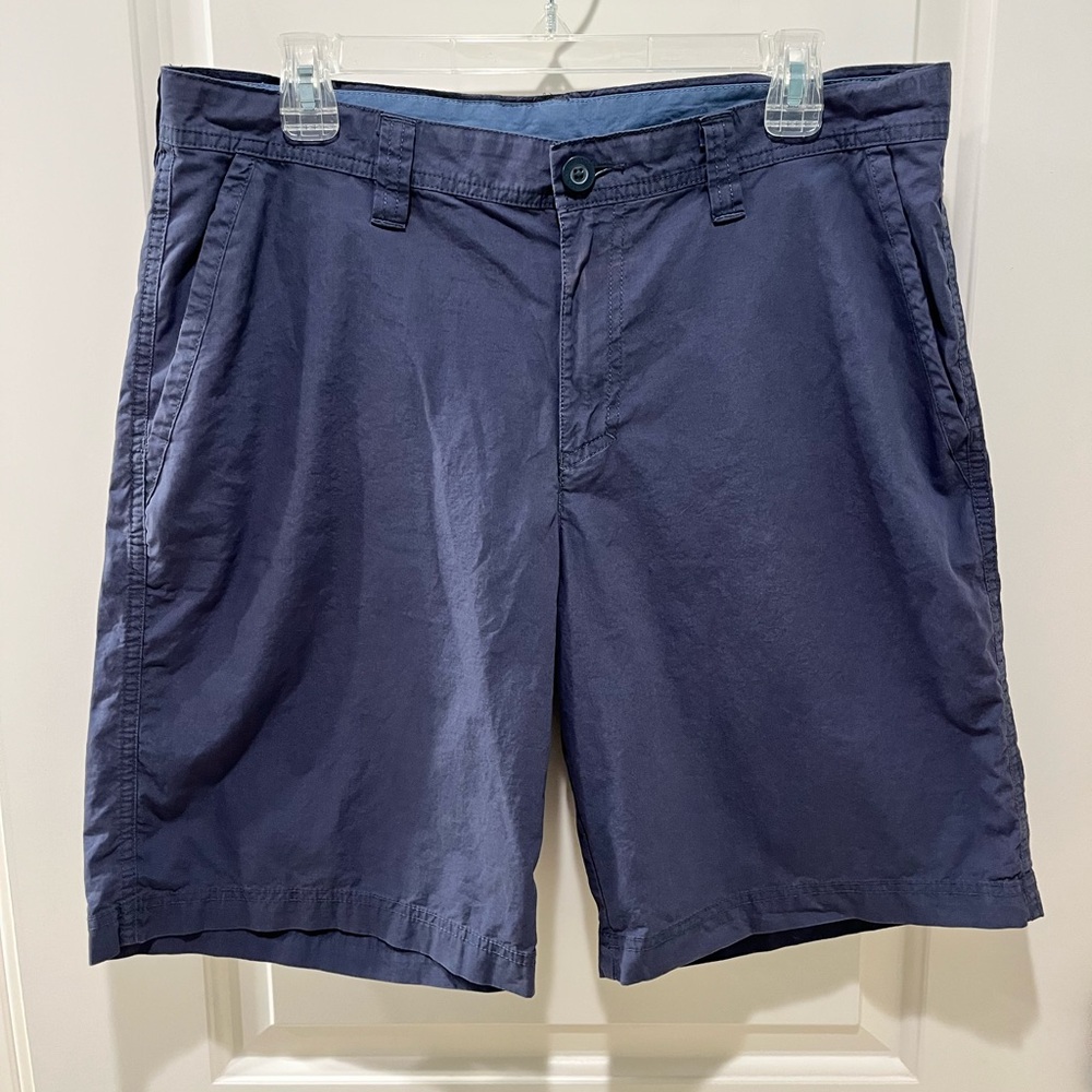 Last call! Donated 5/25: Columbia Men's Blue Chino Shorts 34